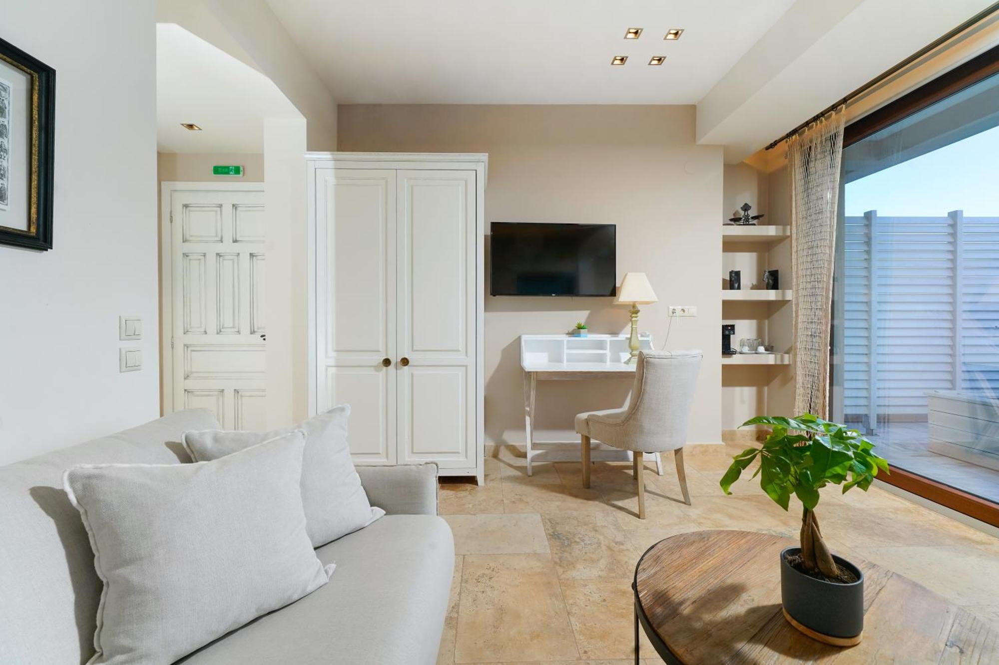 Agorastos Suites Koinira Extérieur photo