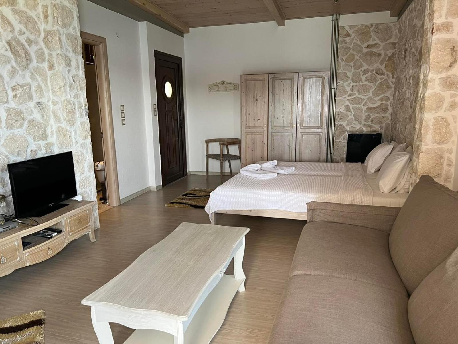 Agorastos Suites Koinira Chambre photo