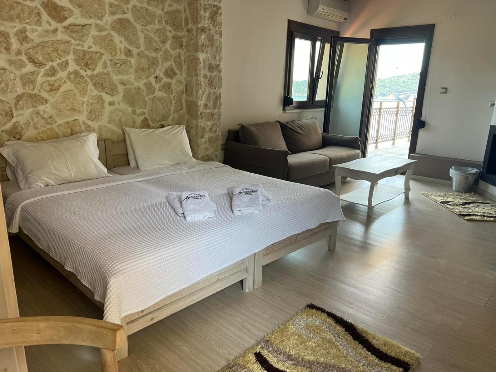 Agorastos Suites Koinira Chambre photo