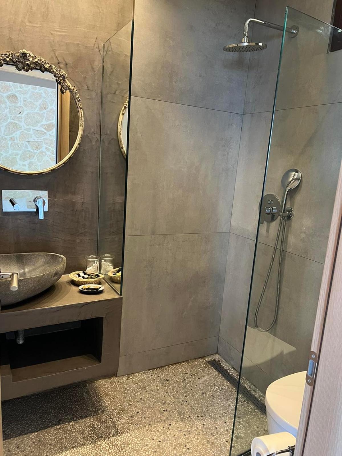 Agorastos Suites Koinira Chambre photo